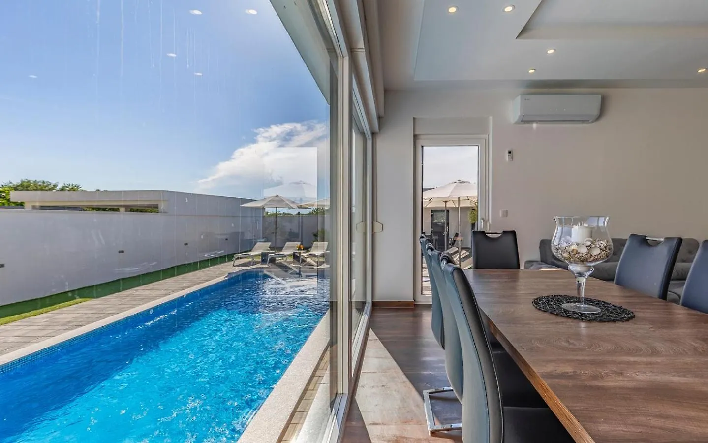 Istriensonne 0739/ New-Built Villa Lucy-2 -Pool With Hydromassage Medulin 0*,  Croatia